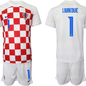 Kroatien Heimtrikot WM-2022 weiß Battle Blue Herren Fußballtrikots Trikotsatz Livakovic 1