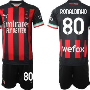 Fußballtrikot für Herren AC Milan Heimtrikot 2022/23 Schwarz Rot Kurzarm + Kurze Hosen RONALDINHO 80