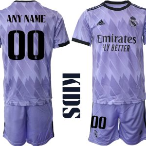 Real Madrid Kurzarm T-Shirt Auswärtstrikot 2022/23 Junior Lila Trikotsatz für Kinder