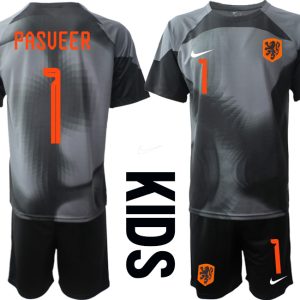 Kinder Niederlande Torwarttrikot 2022-23 schwarz Trikotsatz Kit mit Aufdruck PASVEER 1