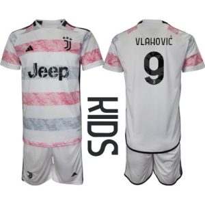 Fußballtrikot Kaufen kinder Juventus Auswärts Trikotsatz 2023-2024 Dusan Vlahovic 9