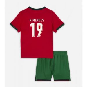 Günstige Fußballtrikot Kinder Portugal EM 2024 Heimtrikot Nuno Mendes 19